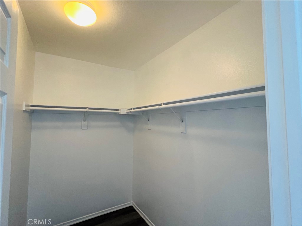 MLS #WS25242947 image #19