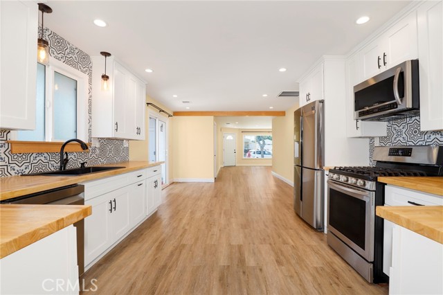 4317 W 166th Street, Lawndale CA: https://media.crmls.org/medias/33835d6a-dbe5-49c0-989b-0d7ae6249d29.jpg
