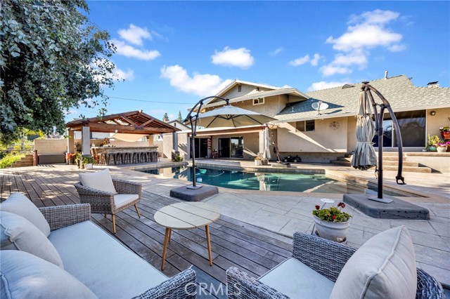 Detail Gallery Image 20 of 28 For 1706 E Retford, Covina,  CA 91724 - 3 Beds | 3 Baths