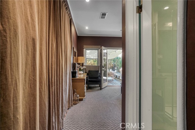 Detail Gallery Image 28 of 46 For 10754 Valley Spring, Studio City,  CA 91602 - 2 Beds | 2 Baths