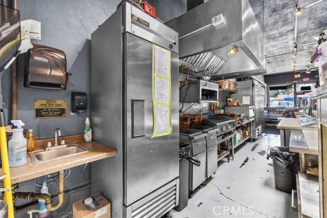 4133 Anaheim Street, Long Beach CA: https://media.crmls.org/medias/3384e95c-d76f-48bb-934f-d7b7733241ff.jpg