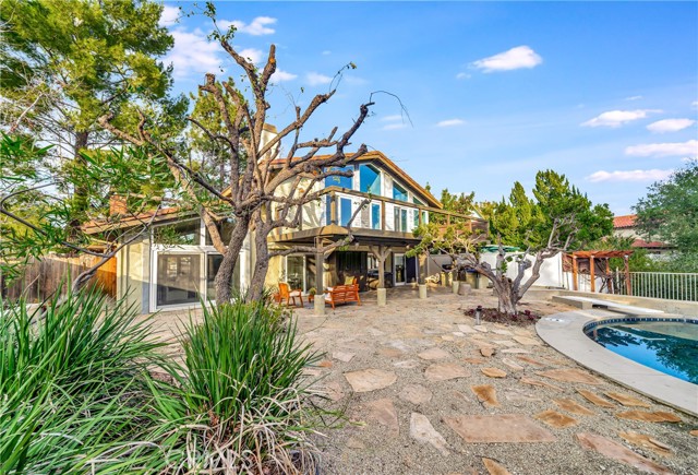 23216 Park Esperanza, Calabasas CA: https://media.crmls.org/medias/3385e1c5-be2a-404e-9518-d14fc281ad34.jpg