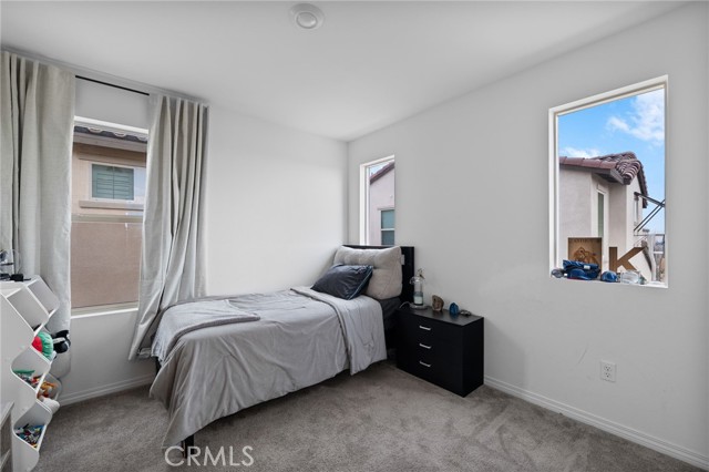 Detail Gallery Image 24 of 41 For 16667 Snowdrop #2,  Fontana,  CA 92336 - 4 Beds | 3 Baths