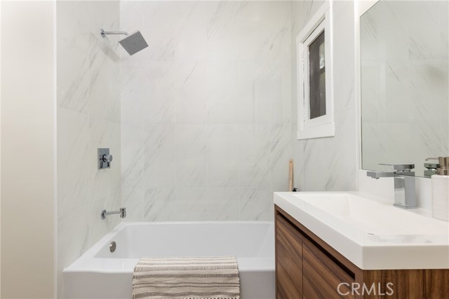 Detail Gallery Image 21 of 44 For 825 Summit Dr, South Pasadena,  CA 91030 - 4 Beds | 2 Baths