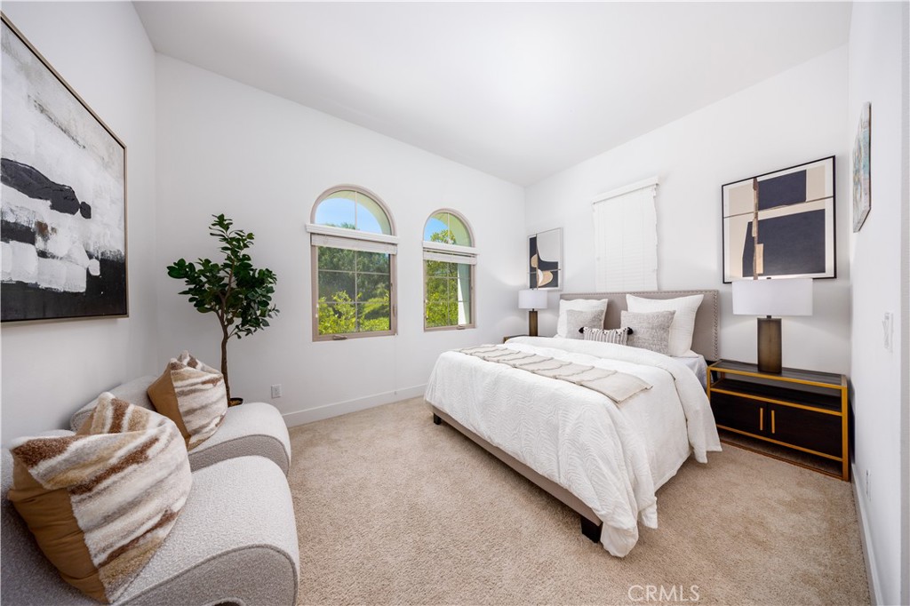 MLS #OC25171450 img 2