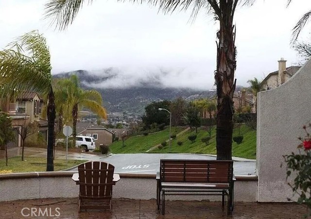 1291 Vintage Oak Street, Simi Valley CA: https://media.crmls.org/medias/33883909-fc2c-49ca-a46c-b0dd1f6983ba.jpg