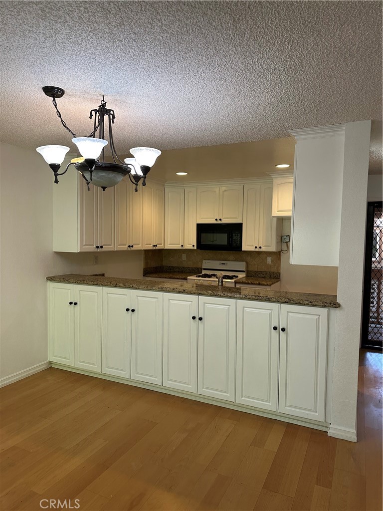 MLS #SR25262560 image #14