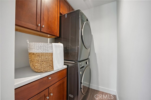686 Diamond Street, Laguna Beach CA: https://media.crmls.org/medias/3389dab7-f093-4cdc-83e9-45bd63703ba7.jpg