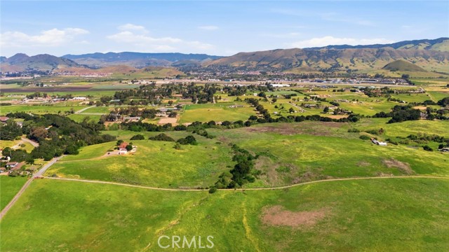 Detail Gallery Image 9 of 54 For 5350 Davenport Creek Rd, San Luis Obispo,  CA 93401 - 4 Beds | 3 Baths