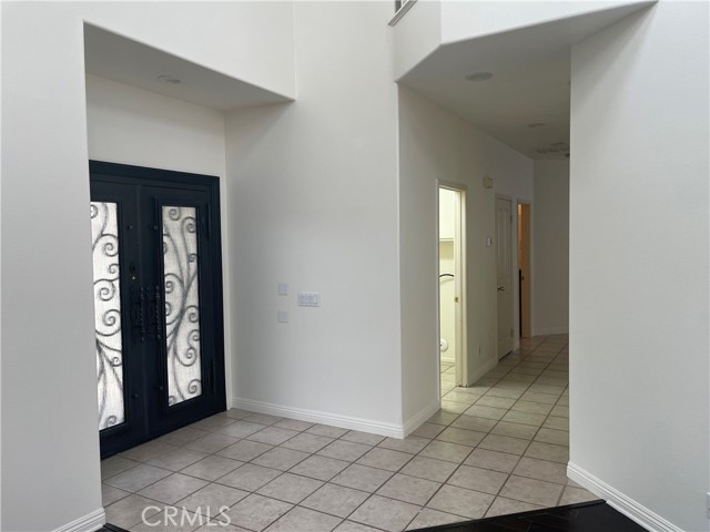 Detail Gallery Image 6 of 51 For 16359 Skyridge Dr, Riverside,  CA 92503 - 4 Beds | 3 Baths