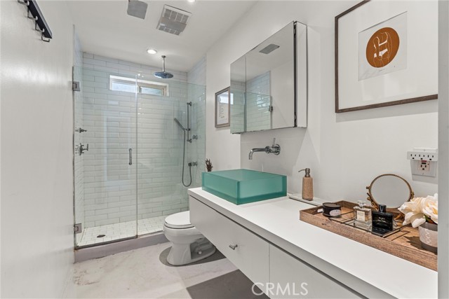 1230 Horn Avenue, West Hollywood CA: https://media.crmls.org/medias/338a585d-f304-48cb-8052-4f8fa315281d.jpg