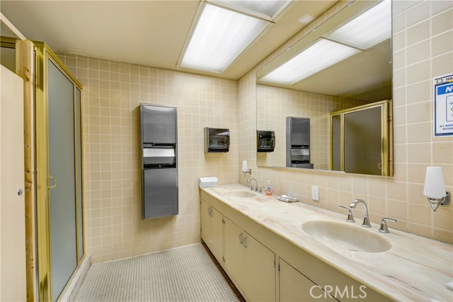 Image 34 of 57 For 401 4th Street