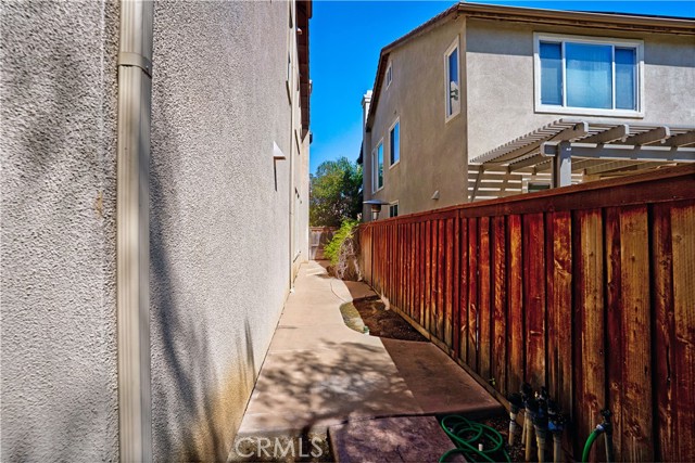 Image 57 of 63 For 24089 Golden Mist