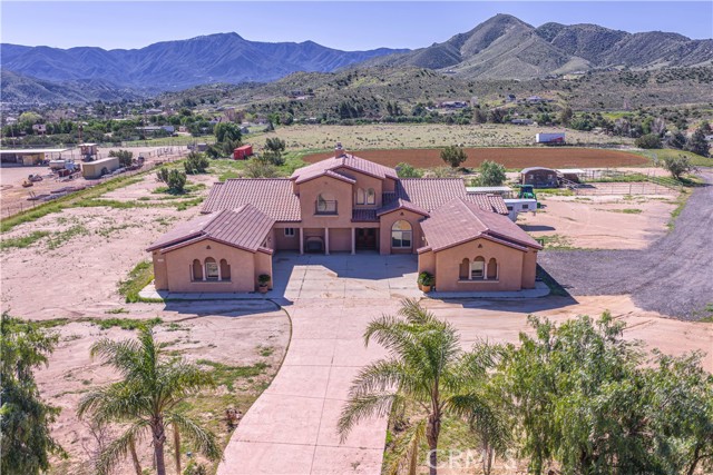 Detail Gallery Image 4 of 55 For 4408 Cedral, Acton,  CA 93510 - 4 Beds | 3 Baths