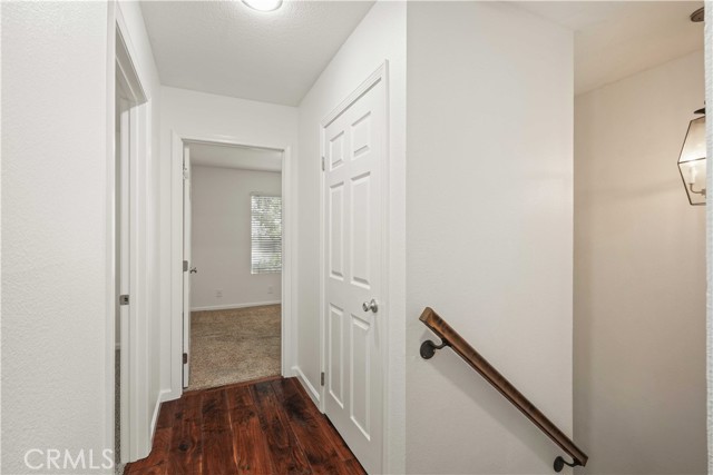 Detail Gallery Image 13 of 32 For 23542 Newhall Ave #5,  Newhall,  CA 91321 - 3 Beds | 3 Baths