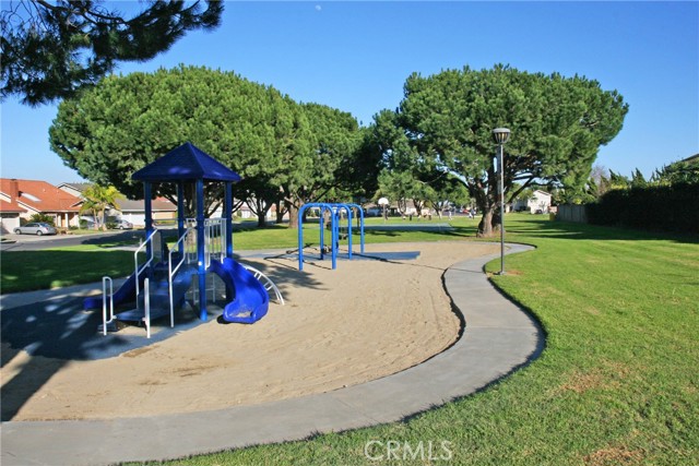 Detail Gallery Image 40 of 44 For 17075 Buttonwood St, Fountain Valley,  CA 92708 - 3 Beds | 3/1 Baths