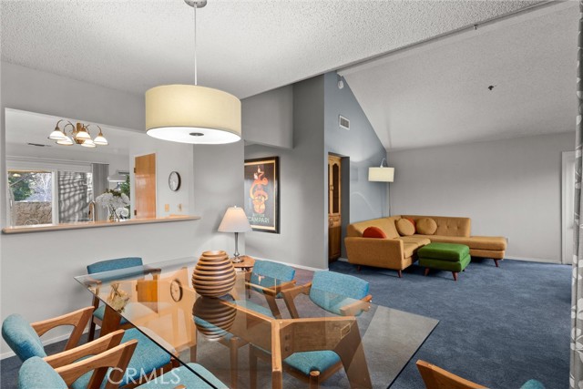 Detail Gallery Image 9 of 39 For 5 Valley Lake, Chico,  CA 95928 - 2 Beds | 2 Baths