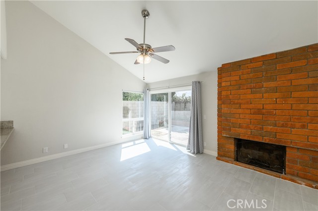 Detail Gallery Image 5 of 8 For 5092 Dutcher Ave, Irvine,  CA 92604 - 3 Beds | 2 Baths
