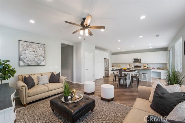 Detail Gallery Image 1 of 1 For 2812 Villa Catalonia Ct, Corona,  CA 92881 - 3 Beds | 2/1 Baths