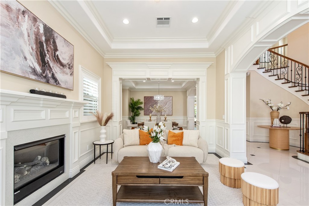 MLS #OC25239686 image #9