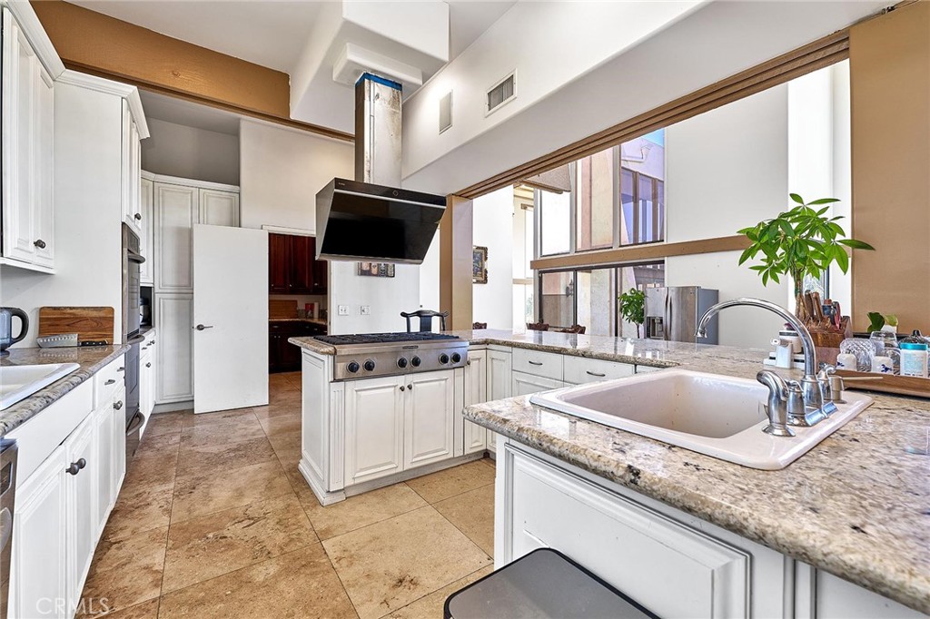 MLS #WS25235049 image #20