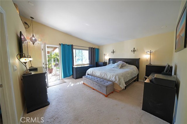 Image 22 of 38 For 27768 Crookshank Drive