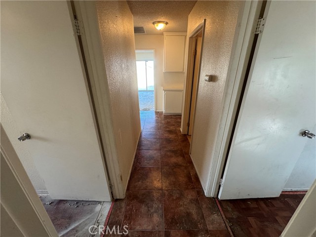 Detail Gallery Image 19 of 53 For 6133 Katrina Pl, Palmdale,  CA 93552 - 4 Beds | 2 Baths