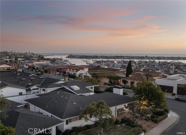 Detail Gallery Image 29 of 30 For 1300 Dolphin, Corona Del Mar,  CA 92625 - 5 Beds | 4 Baths