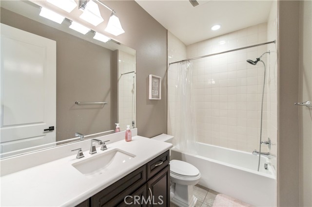 Detail Gallery Image 44 of 57 For 56 Dunmore, Irvine,  CA 92620 - 5 Beds | 5/1 Baths