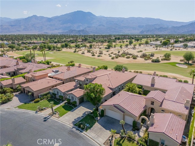 55675 Turnberry Way, La Quinta CA: https://media.crmls.org/medias/3390d5b9-3d77-4b2a-9cf7-c7a144b69d68.jpg