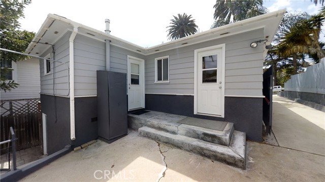 1070 W Santa Cruz Street