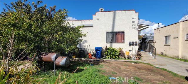 901 W 82nd Street #4, Los Angeles, CA, 90044 901 W 82nd Street #4, Los Angeles, CA, 90044