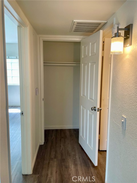 Detail Gallery Image 10 of 15 For 10920 Moorpark, North Hollywood,  CA 90062 - 1 Beds | 1 Baths