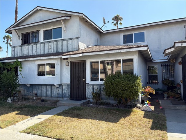 Detail Gallery Image 4 of 9 For 21 Scottsdale, Carson,  CA 90745 - 3 Beds | 2 Baths