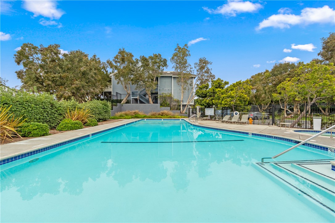 Detail Gallery Image 48 of 54 For 8122 Seawater Dr #104,  Huntington Beach,  CA 92646 - 2 Beds | 2 Baths