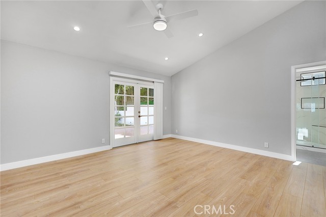 5794 Fairhaven Avenue, Woodland Hills CA: https://media.crmls.org/medias/3393d158-d13f-4c90-a4fb-a0491e1e1628.jpg