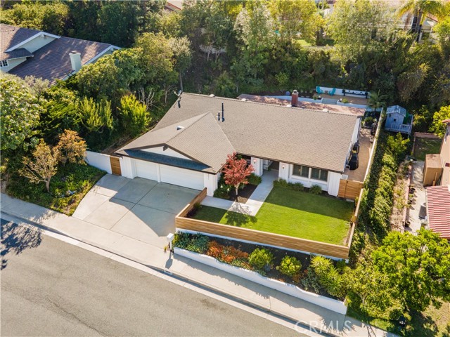 4031 Rousseau Lane, Palos Verdes Peninsula, California 90274, 3 Bedrooms Bedrooms, ,2 BathroomsBathrooms,Residential,Sold,Rousseau,PV22183505