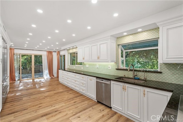 Detail Gallery Image 20 of 41 For 119 W Bell Canyon Rd, Bell Canyon,  CA 91307 - 5 Beds | 4 Baths