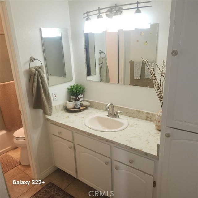 2821 S Fairview Street, Santa Ana CA: https://media.crmls.org/medias/3394e252-7671-4723-9fe3-10a32b6f3a53.jpg