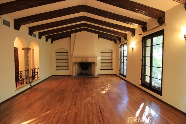 Detail Gallery Image 4 of 4 For 248 S Orange Grove Bld #202,  Pasadena,  CA 91105 - 2 Beds | 2/1 Baths