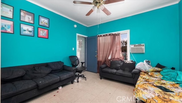 2432 Daly Street, Los Angeles CA: https://media.crmls.org/medias/339762d2-8d14-43c0-aa3d-c872a9a5213e.jpg