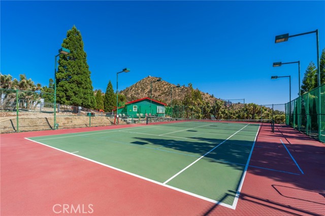 Detail Gallery Image 18 of 73 For 2184 Oak Springs Valley Rd, Wrightwood,  CA 92397 - 3 Beds | 2 Baths