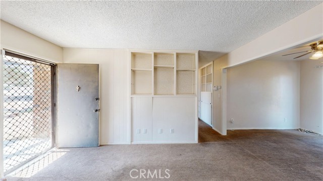 15722 Sago Road, Apple Valley CA: https://media.crmls.org/medias/3399484e-21d7-4e0a-a4d7-c8d10c080971.jpg
