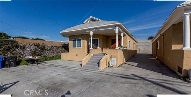 231 W 28th, Los Angeles CA: https://media.crmls.org/medias/3399d51b-325c-4e8c-9c9d-6cf56e10f885.jpg