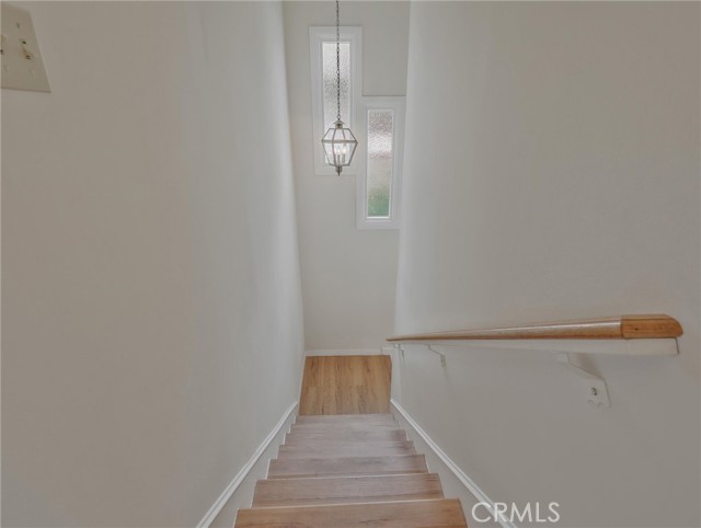 1017 Cordova Avenue, Glendale CA: https://media.crmls.org/medias/339a11cd-6e7d-4603-aa46-d23f2781642c.jpg