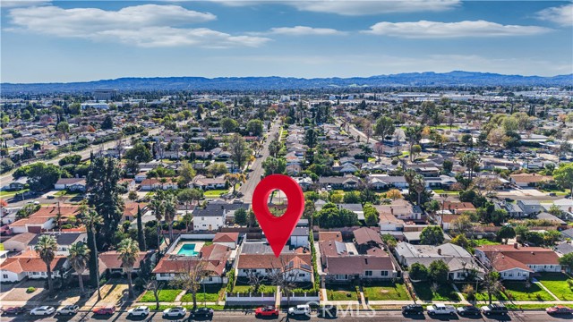 Detail Gallery Image 3 of 32 For 20200 Lassen, Chatsworth,  CA 91311 - 12 Beds | 11 Baths