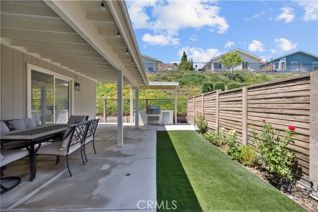 Detail Gallery Image 24 of 29 For 19983 Crestview Dr, Canyon Country,  CA 91351 - 3 Beds | 2 Baths