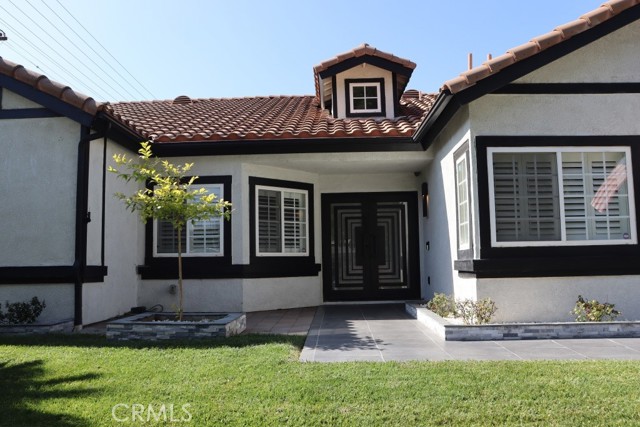 Detail Gallery Image 4 of 69 For 9103 Wystone Ave, Northridge,  CA 91324 - 4 Beds | 3 Baths