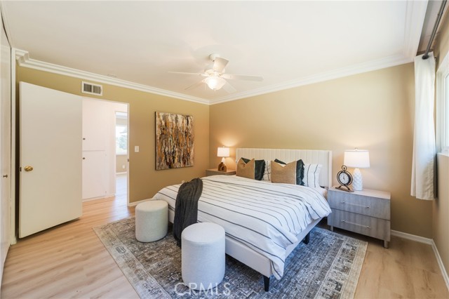 27945 Alvarez photo 37