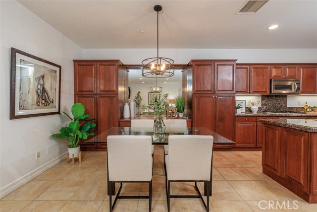 72 Orange Blossom, Ladera Ranch CA: https://media.crmls.org/medias/339cf197-7f71-44d4-8eb0-25704bd29a19.jpg